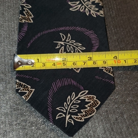 Black & Purple Patterned Necktie New - Picture 3 of 6
